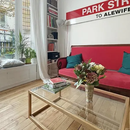 Spacious And Very Nice House In 15th Casa de Férias