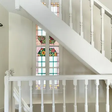 Spacious And Very Nice House In 15th *